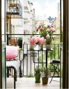 Arredare balcone primavera idee 18