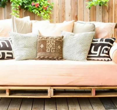 Come arredare il giardino con i pallet